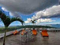 Tropical Paradise at Playa Bonita