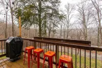 Adorable Lake House near Pates Ford Marina