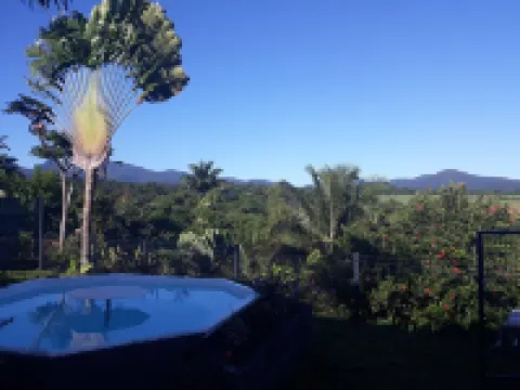 GÎTE KUMQUAT, T4 floor 3 bedrooms, mountain view, swimming pool