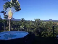 GÎTE KUMQUAT, T4 floor 3 bedrooms, mountain view, swimming pool Hotel a Petit-Bourg