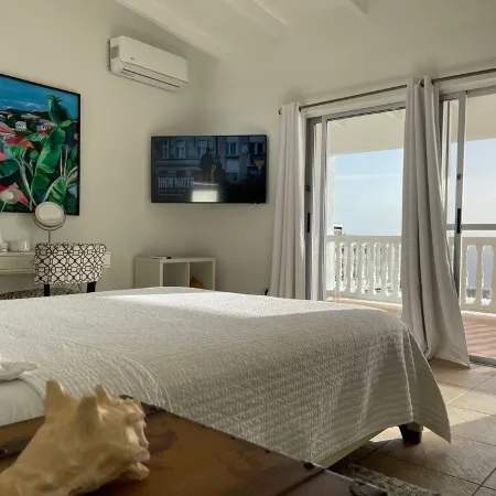 Amazing views and great location - 4 Bedroom Estate Bakekroe in St Thomas