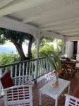 Sea view bungalow located 5 minutes from the beach