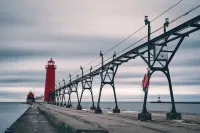 Gorgeous Condo in the heart of Grand Haven