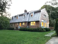 Amazing Getaway! Stunning East Hampton house. CAPTIVATING!