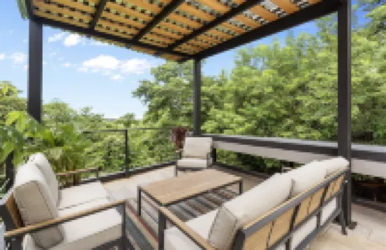 Treehouse Hideaway in Tamarindo Jungle with Pool & Open-Air Living Room