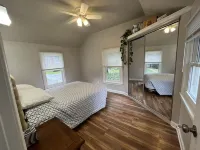 Entire 3 bedrooms/2 bathrooms fence yard, near Costco, Sam's