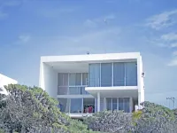 House Beach Front Superb Ocean View Hi Speed WiFi Unlimitd Fresh Water Free call Hotels in Dzemul
