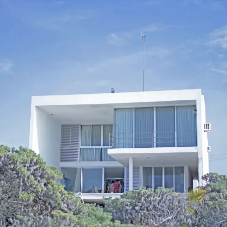 House Beach Front Superb Ocean View Hi Speed WiFi Unlimitd Fresh Water Free call