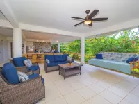 Garden Vacation w/ Outdoor Living Space and Kitchen, Large Rooms, King Size Beds