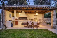 Utopia Beach Villa - Villas