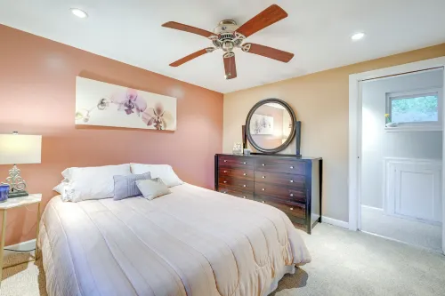 해변까지 7마일인 편안한 Dix Hills 아파트와 데크 ~ 딕스 힐스 호텔