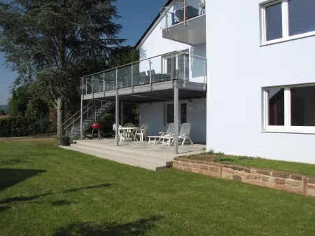 Apartment house Biengarten in the quiet wine town Neustadt - Gimmeldingen Отели в г. Нойштадт