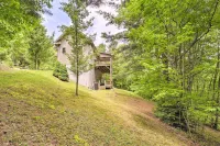 Pond on-Site! Dog-Friendly Blue Ridge Mtn Retreat - parking