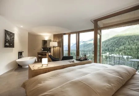 Hotel Arnica Scuol - Adults Only
