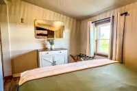 Tiny Excursion Cabin 2 - Ontario Outpost