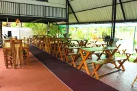 Steps Garden Resort Hotels in Miriswatte