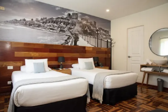 リマ 18 ブティック ワカ プクヤーナ周辺のホテル