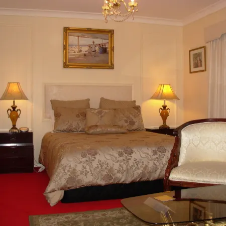 Bathurst Heights Bed & Breakfast