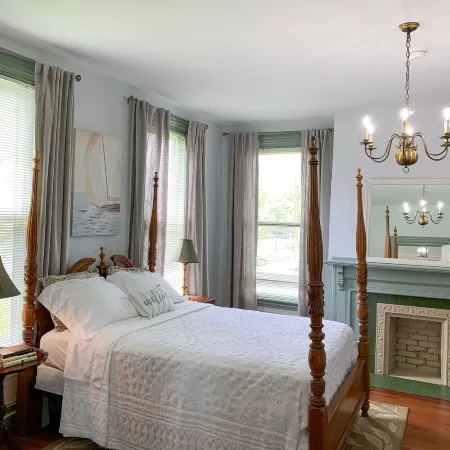 Meadows Inn