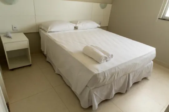 白金酒店 鄰近阿巴葉德湖的酒店