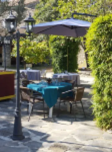 Logis Hotel Restaurant l'Esquielle
