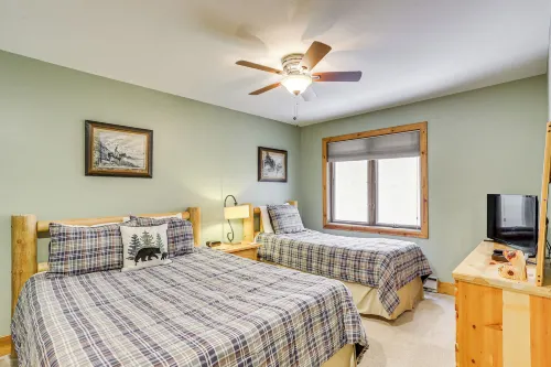 Newly Upgraded Avon Condo w/ Pool & Hot Tub Access - 3-Star