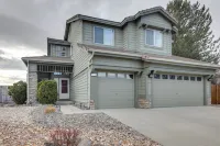 Mtn-View Haven w/ Hot Tub! 28 Mi to Mt Rose Ski