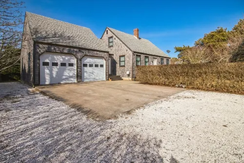 Charming 3br Home In Nantucket's Natural Beauty 3 Bedroom Home
