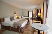 Auberge la Chocolatiere Hotels in Ayer's Cliff