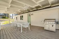 Walk to Lake Texoma: Kingston Retreat w/ Deck! - 3 estrellas