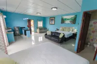 Big Daddy's Beach Club & Hotel