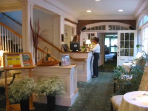 The Governor's Inn Hotels in Strafford County