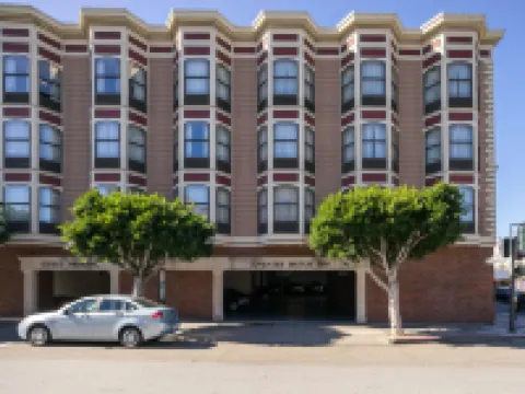 Coventry Motor Inn Hotels near Golden Gate Bridge
