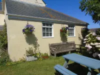 Brick Cottage Hotels in Grade-Ruan
