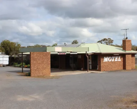 Dunolly Golden Triangle Motel Hotels in Maryborough