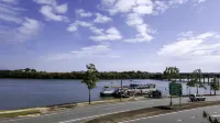 River Sands Apartments Hotels in Twin Waters