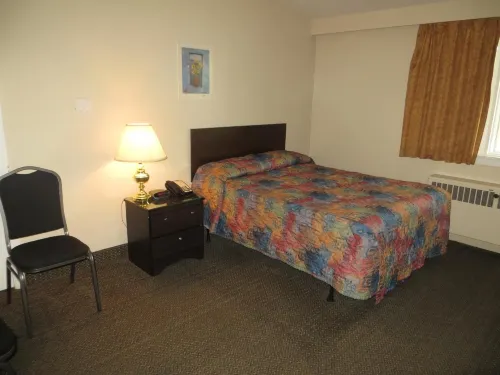Airport Motor Inn - Water Park
