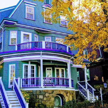 The Coolidge Corner Guest House: A Brookline Bed and Breakfast