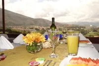 Hotel Puente Piedra - parking
