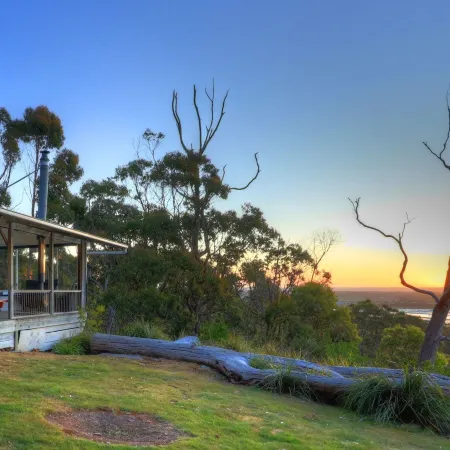 Island View Spa Cottage