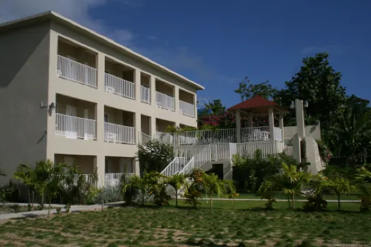 Golden Shore Resort Hotels in Morant Bay