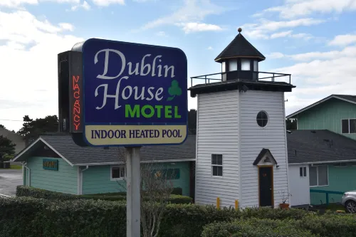 The Dublin House Motel Hotels in Yachats