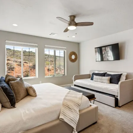Sunnyside Retreat at Escondido Townhouse
