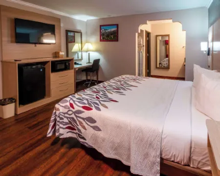 Quality Inn Bishop Near Mammoth Hotels in Bishop