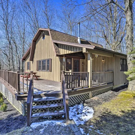 Springwater Cabin Near Hiking, Lakes, and Vineyards
