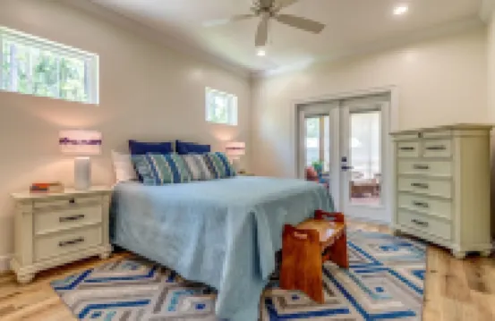 終於 - 1011馬奎特廣場4卧室家庭住宅，由RedAwning提供 多芬島酒店