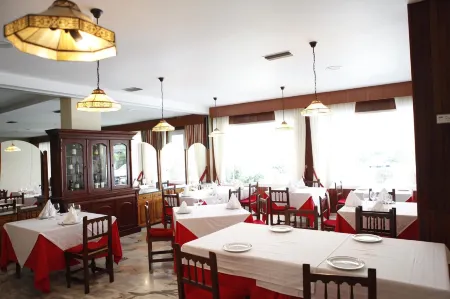 Hotel Park Отели в г. Оутес