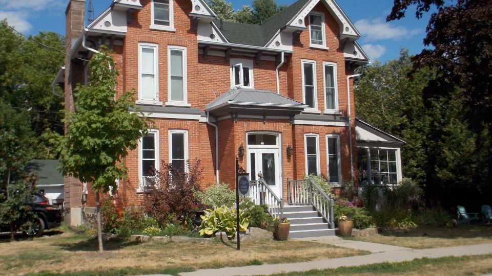 Seaway Manor B&B