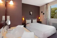 Logis Deshors-Foujanet Hotels in Treignac