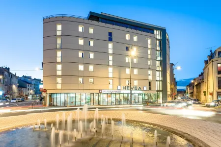 Appart’hôtel Hevea Отели в г. Валанс